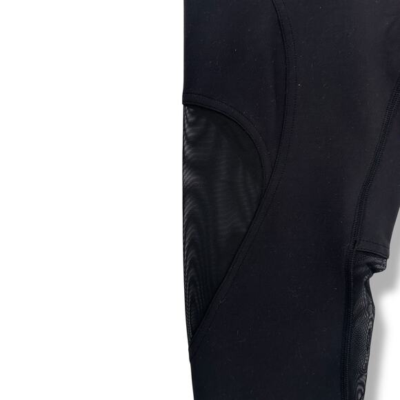 Lululemon Mesh In Motion Crop Leggings Pants Size 4 23" Inseam Solid Black - Picture 5 of 6